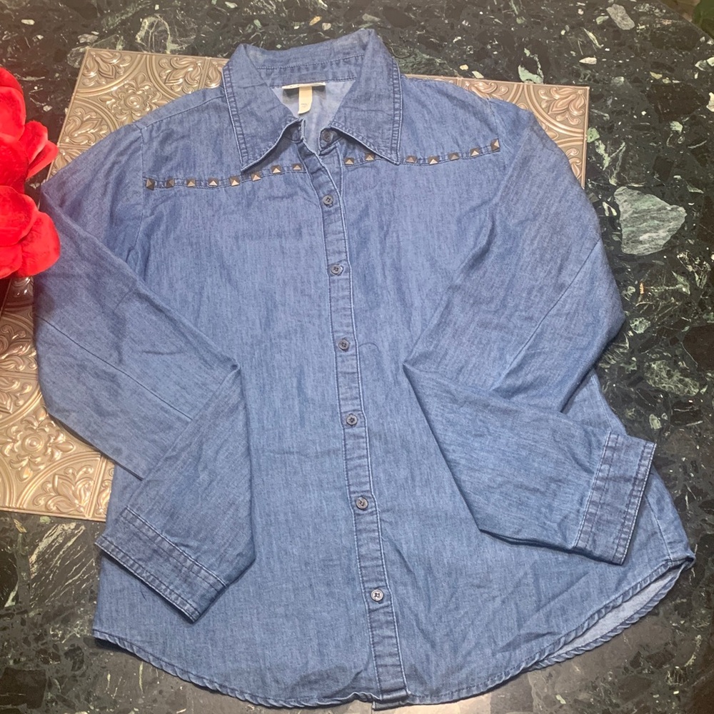 🌹VINTAGE Pretty Rebellious • DENIM Studded Blue Button Down Shirt